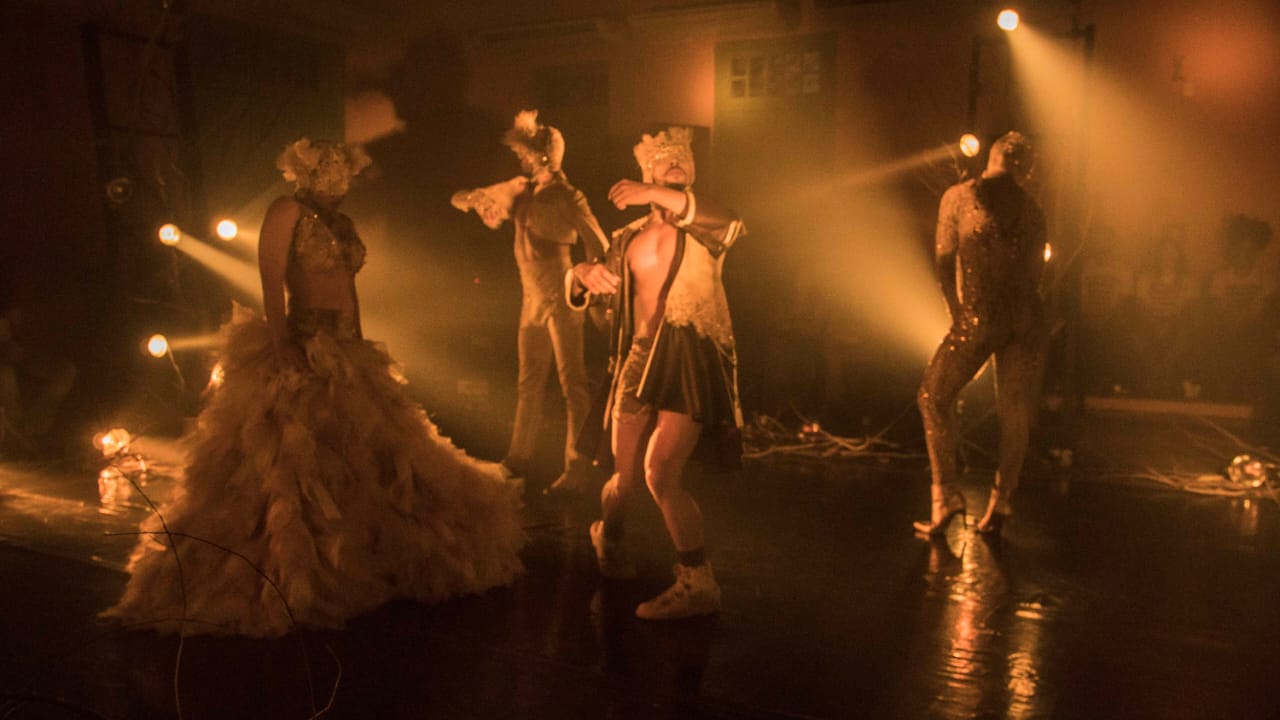 Bailarinos do Balé da cidade de Teresina em espetáculo