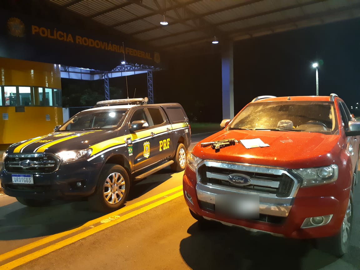 Carro apreendido na ação policial