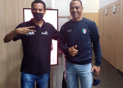 Gil BV e Cafu
