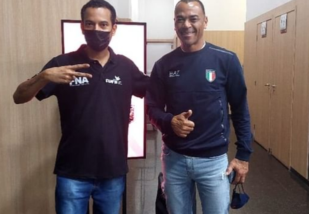 Gil BV e Cafu