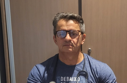 Professor Demóstenes Ribeiro