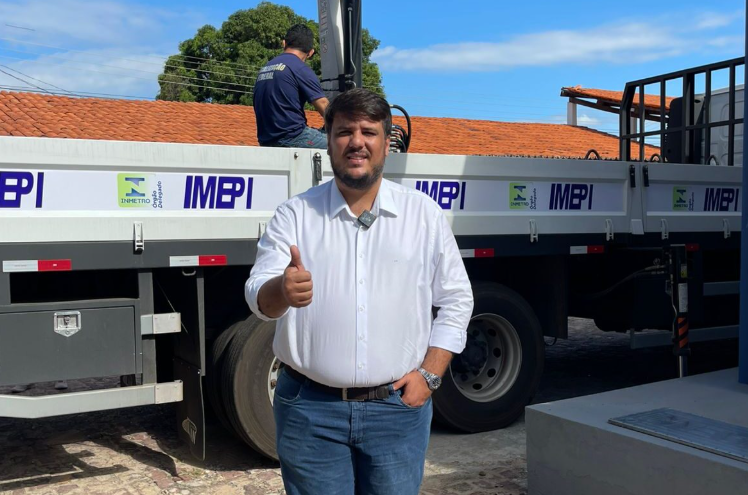 Diretor-geral do Imepi, Júnior Macedo