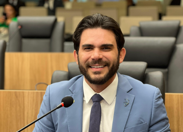 Dr. Marcus Vinícius