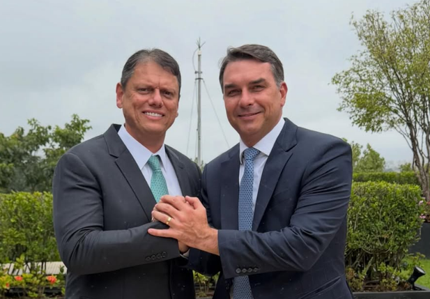 Tarcísio e Flávio