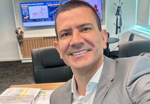 Deputado Douglas Ruas
