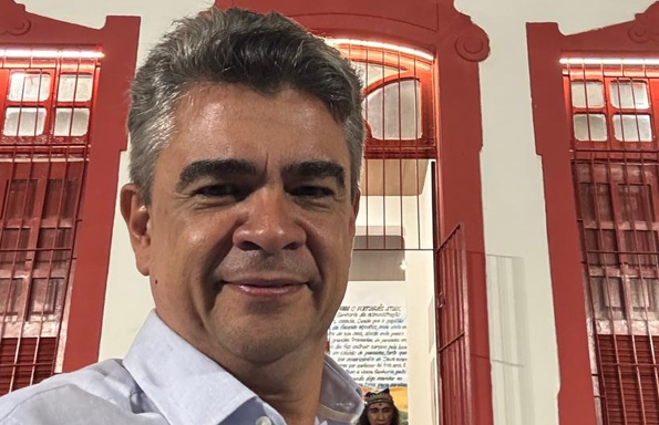 Médico Edilson Carvalho
