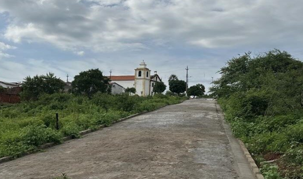 Obra de pavimentação do Idepi em Oeiras chega a 60%
