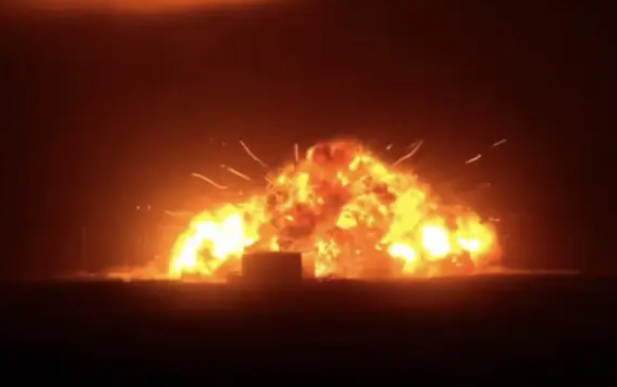 Nave da Blue Origin explode em teste na plataforma