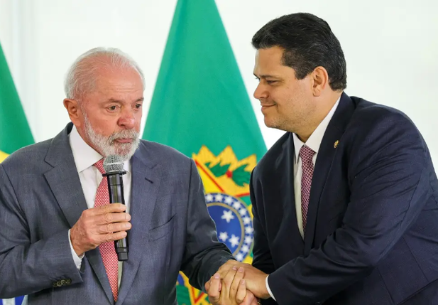 Lula e Alcolumbre