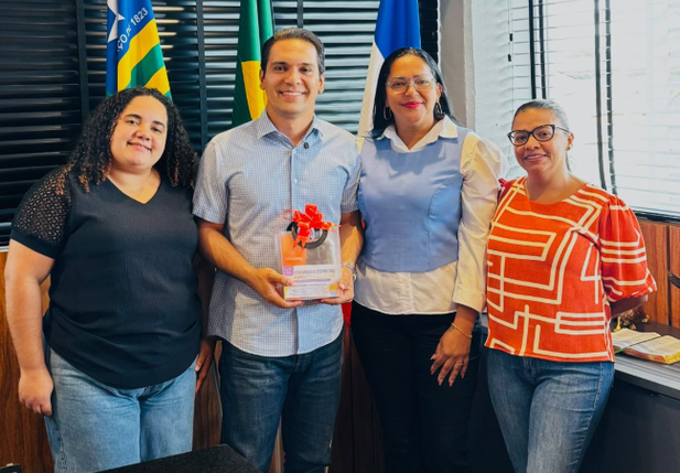 Prefeito Dr. Gilberto Júnior recebe convite oficial para a 5ª Feira do Empreendedor de Uruçuí