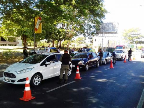 Blitz realizada na Avenida Nossa Senhora de Fátima