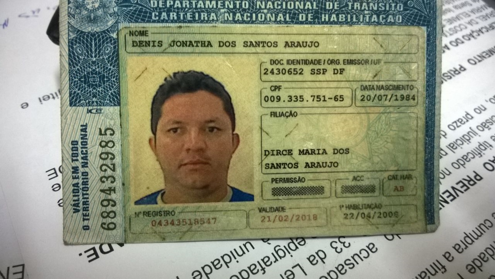 CNH de Dênis Jonathan dos Santos de Araújo