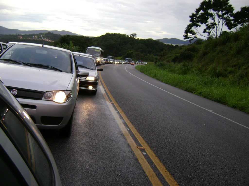 Lei do farol baixo