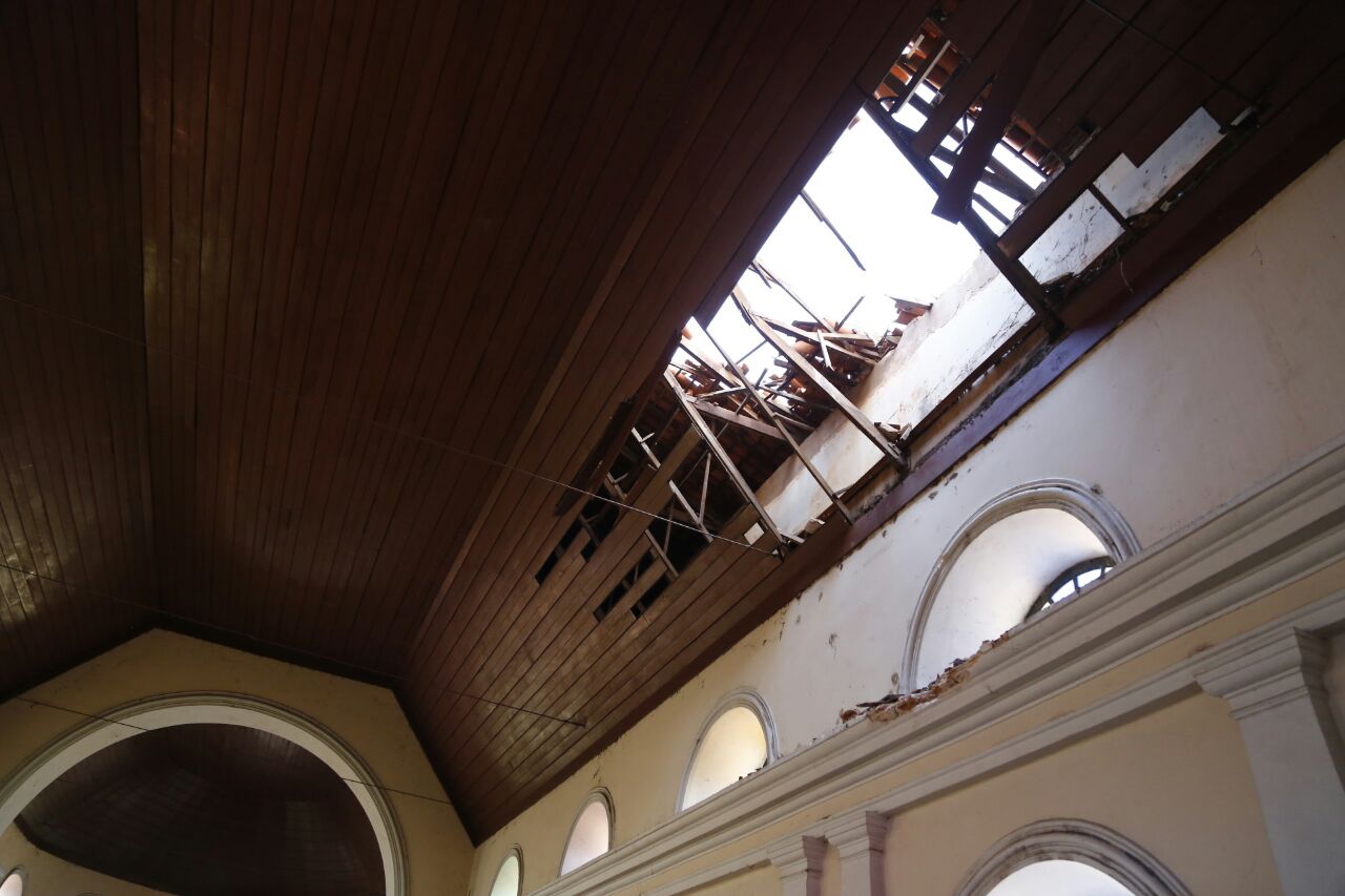 Teto da Igreja de São benedito desaba nesta quarta-feira.