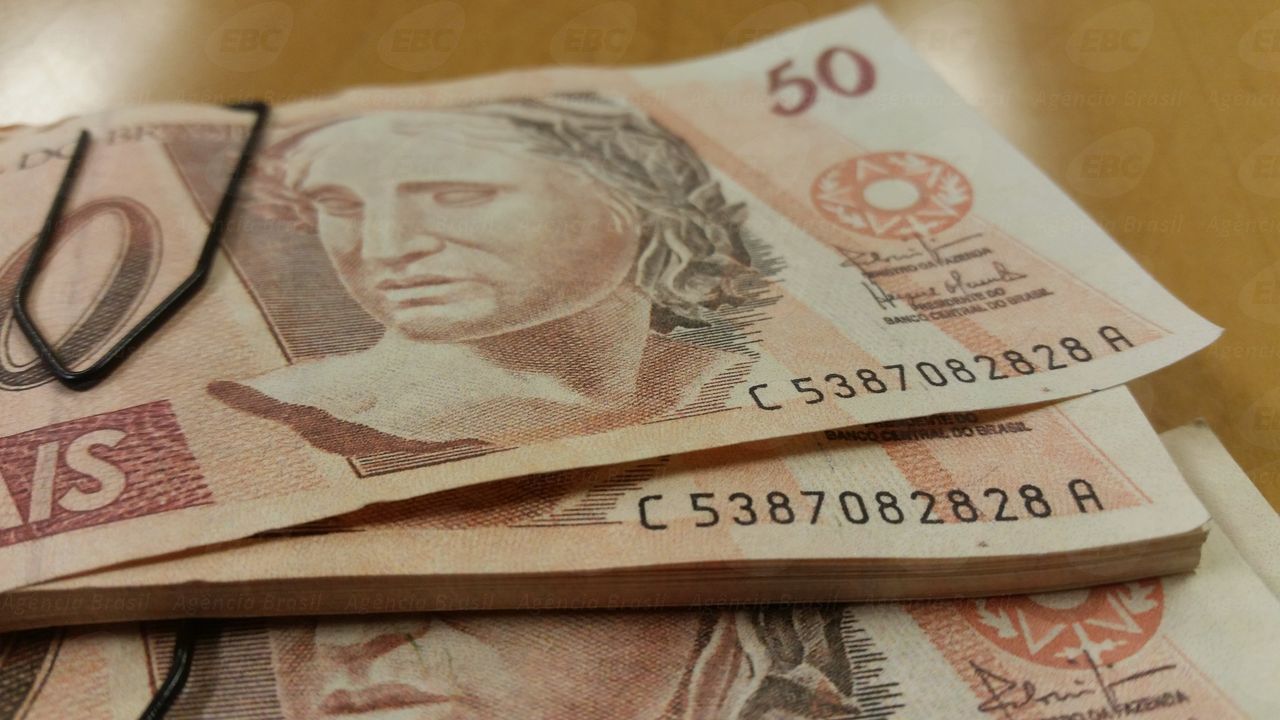 Arrecadação cai 10%, e tem pior agosto em 7 anos