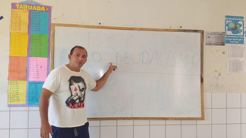 Professor de História Luciano Fernandes