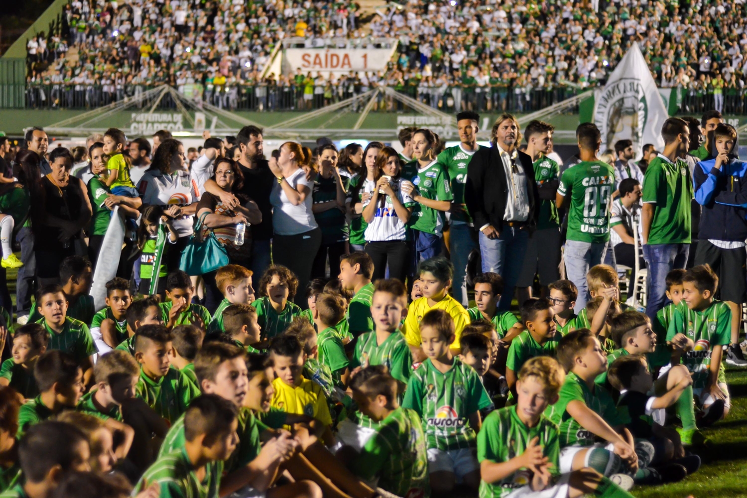 Homenagem aos jogadores e aos integrantes da comissão técnica da Chapecoense