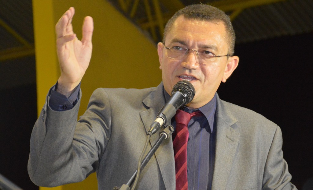 Padre Walmir agradece a confiança do povo picoense