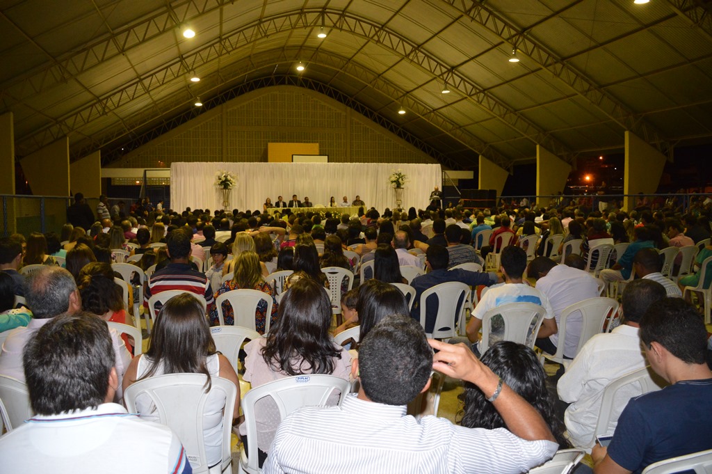 Solenidade de diplomação reúne expressivo número de pessoas