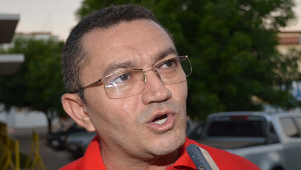 Padre Walmir decreta recesso de quinze dias na Prefeitura 
