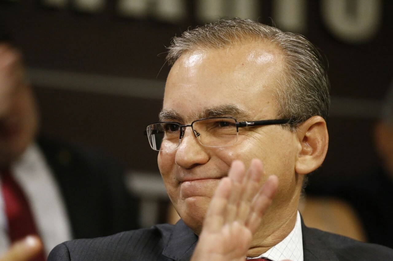 Prefeito reeleito Firmino Filho