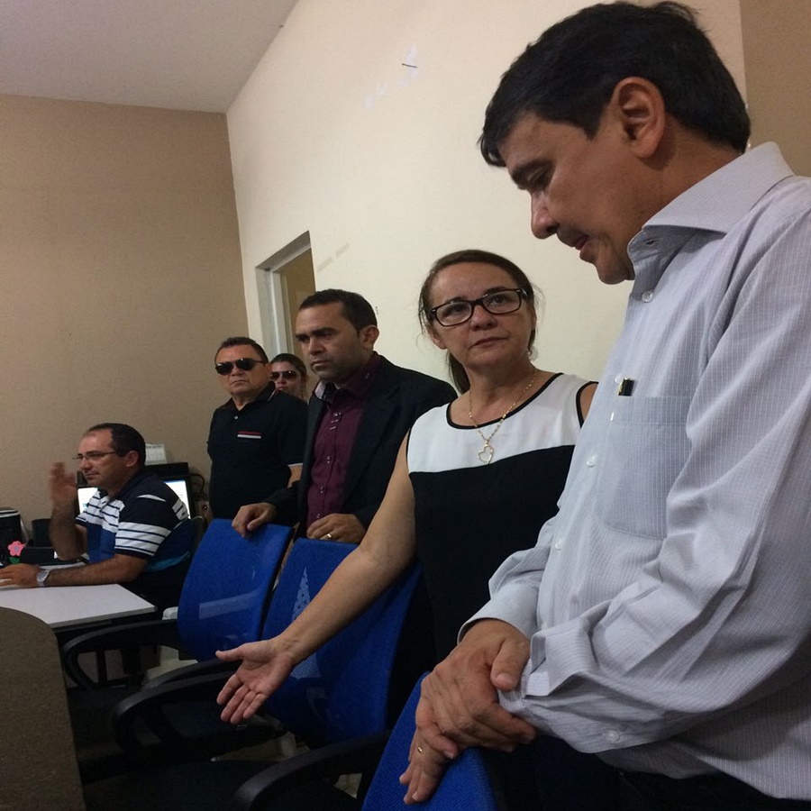 Wellington Dias participa de velório de Chico Borges