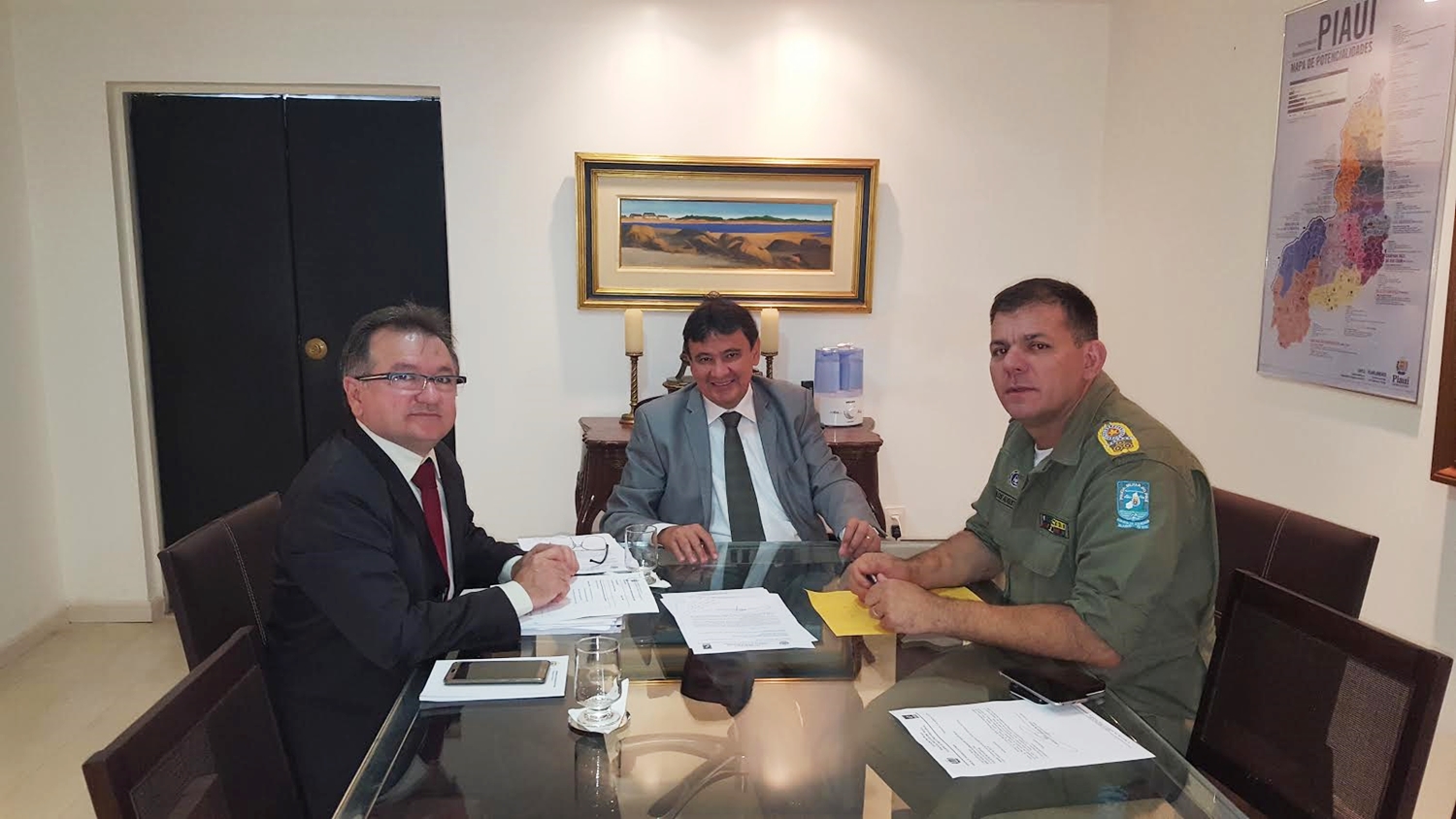 Wellington se reúne com Merlong e coronel Carlos Augusto