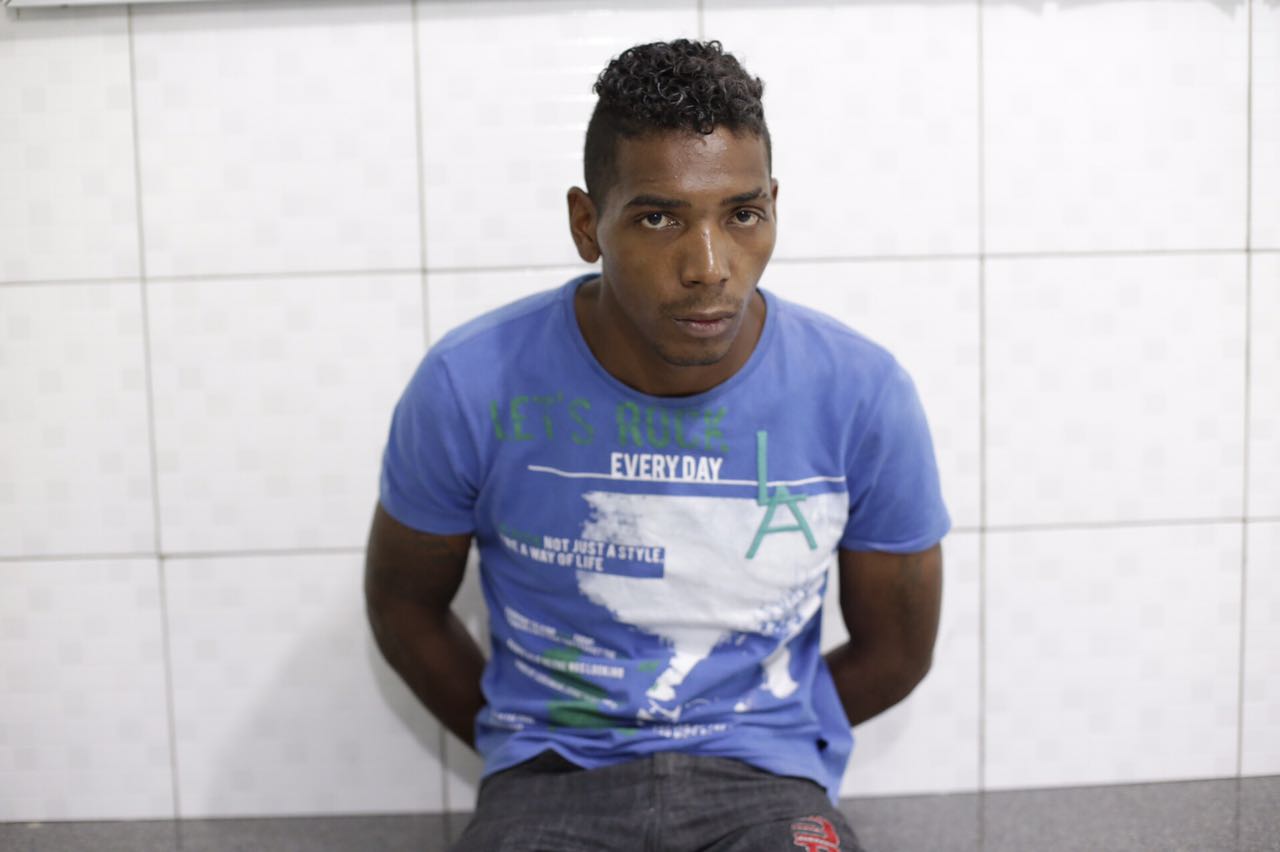 Gilson de Sousa acusado de comandar os assaltos em ônibus da zona sul, além de ser foragido da cadeia