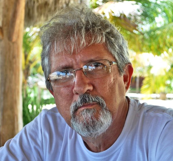Eneas Barros