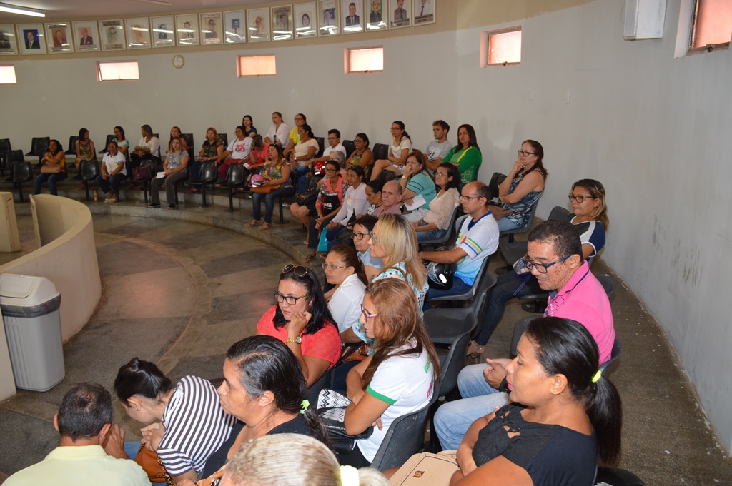 Encontro reúne número exppressivo de Agentes Comunitários de Saúde