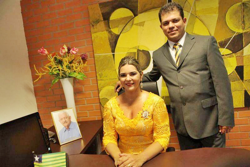 Alderico Tavares e Janainna Marques 
