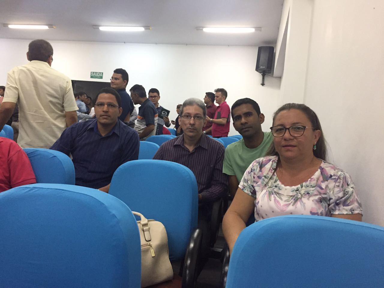 Prefeita Vilma Amorim participa de encontro