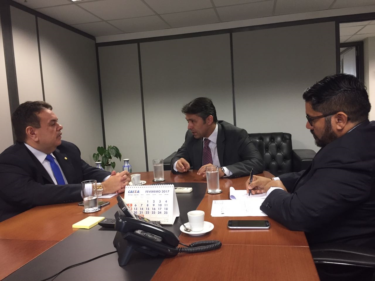 Deputado Silas Freire em encontro com presidente do INSS