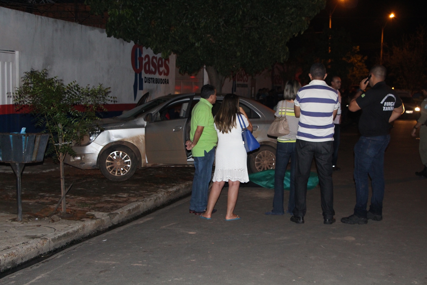 Empresário Leonardo morreu dentro do carro