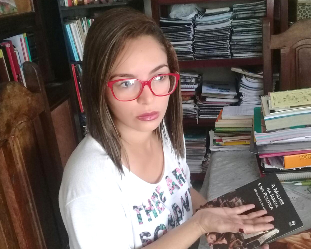 Mírian Gomes, jornalista e escritora