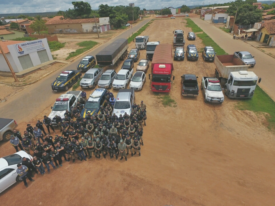 Operação contou com homens da PRF, PM e Polícia Civil