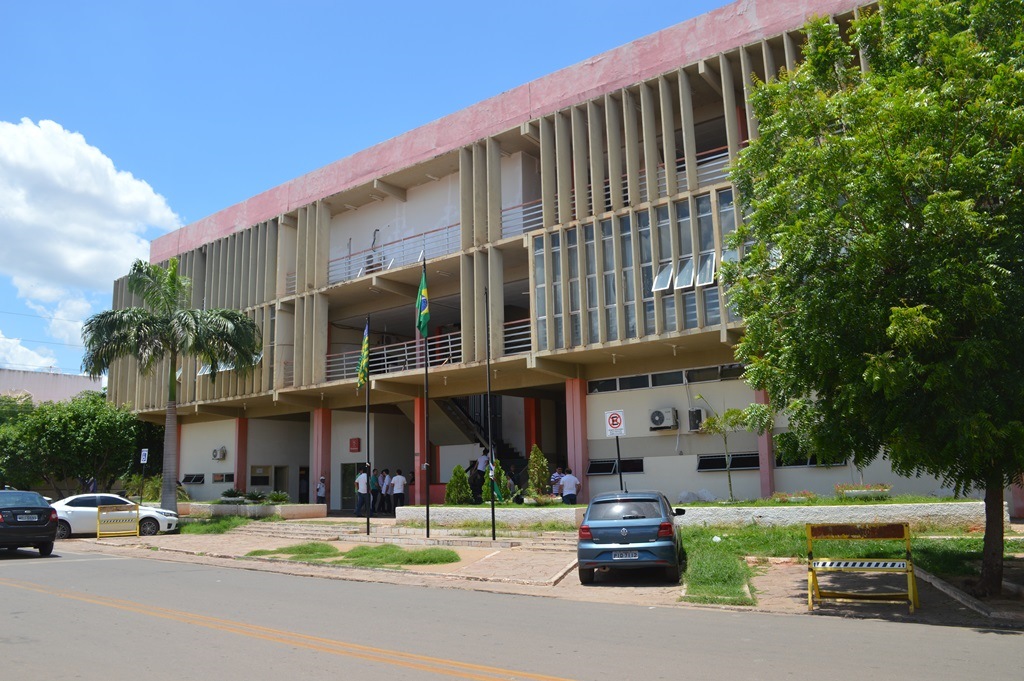 Eletrobras corta energia da Prefeitura de Picos