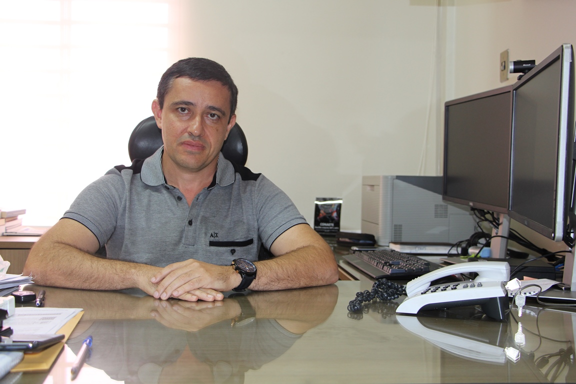 Procurador Edno Moura