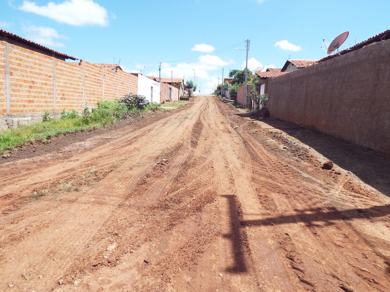 Prefeitura de Esperantina realiza melhorias em ruas