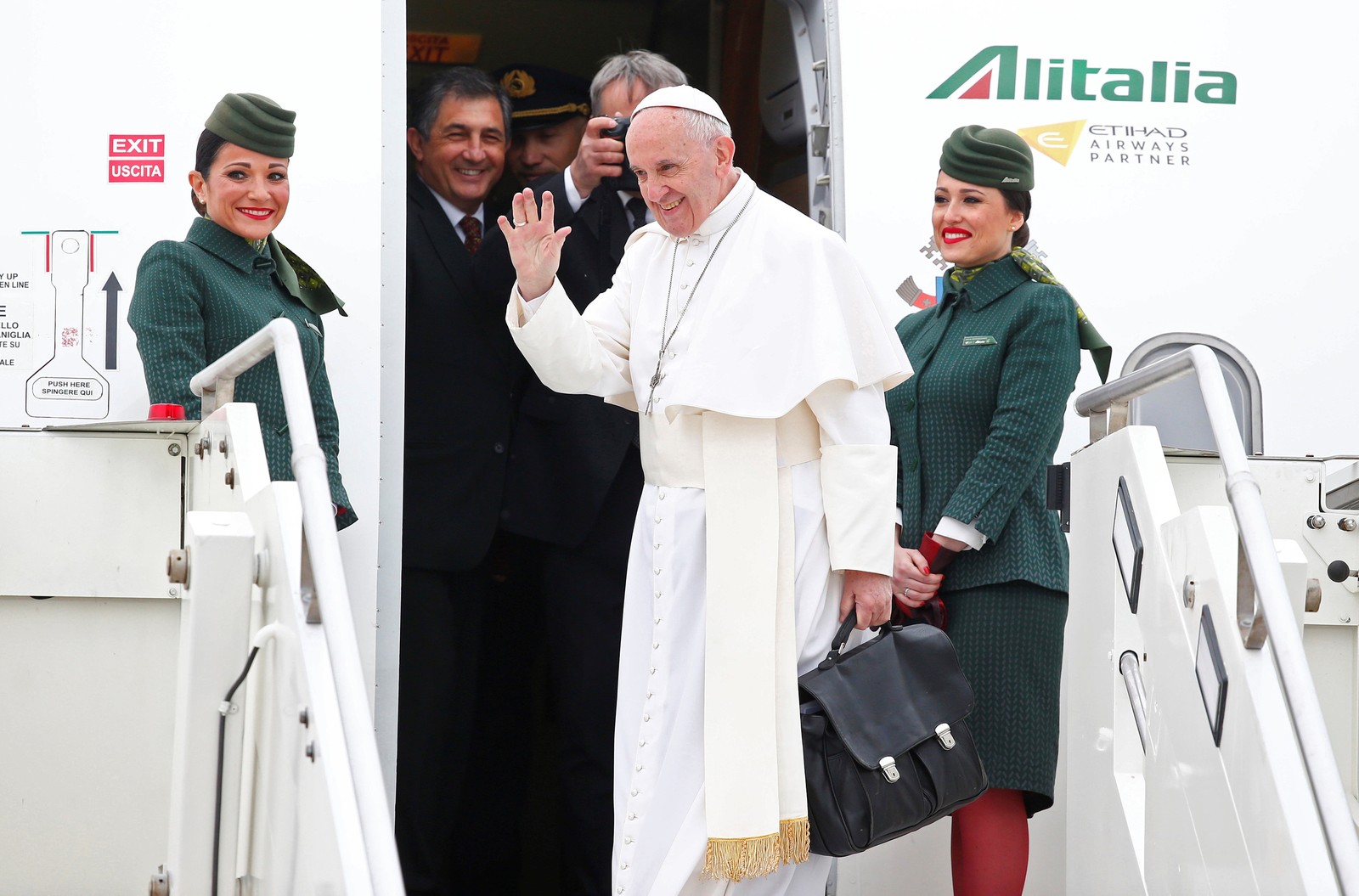 Papa Francisco chega ao Egito