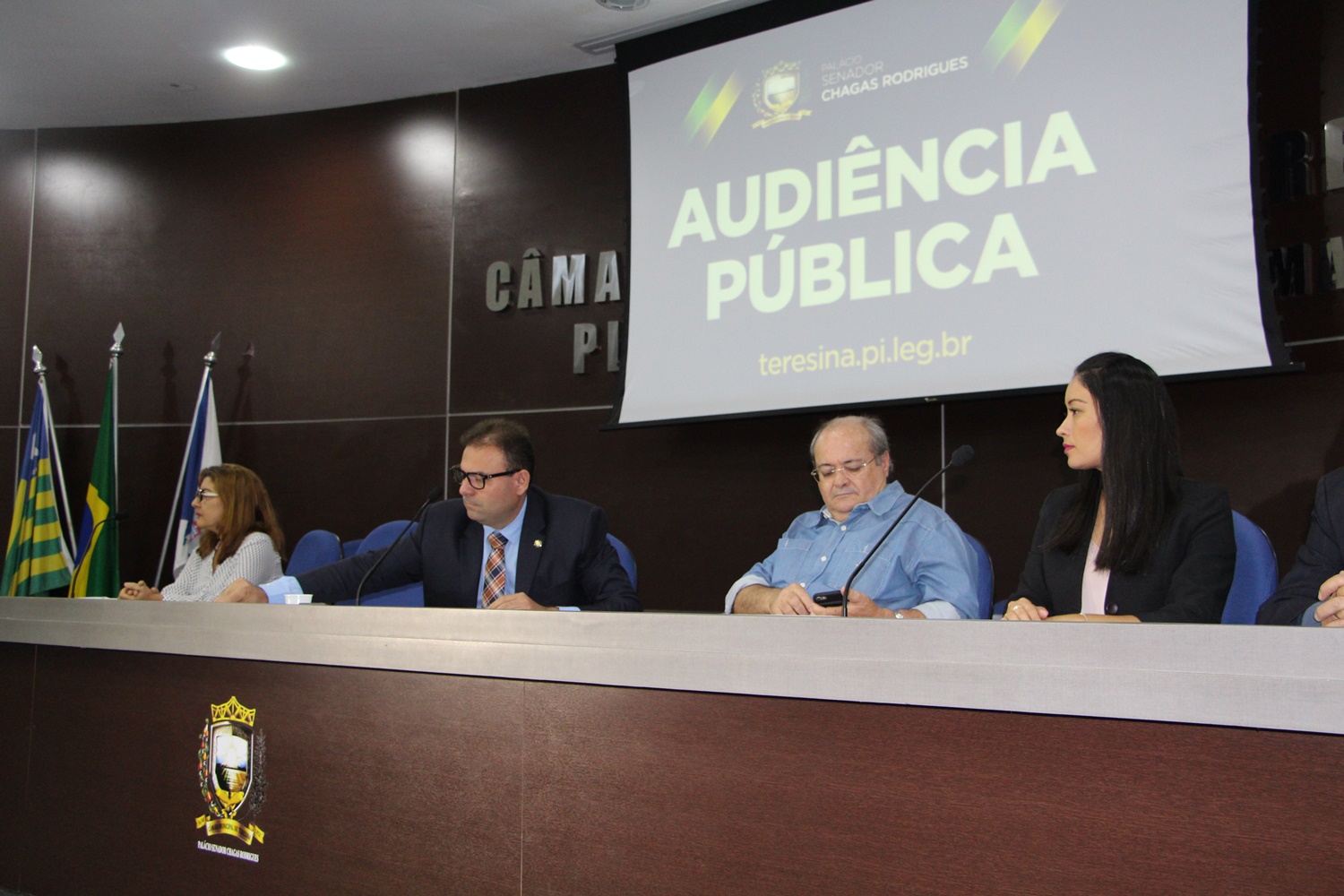 Vereadores em audiência pública sobre a Saúde