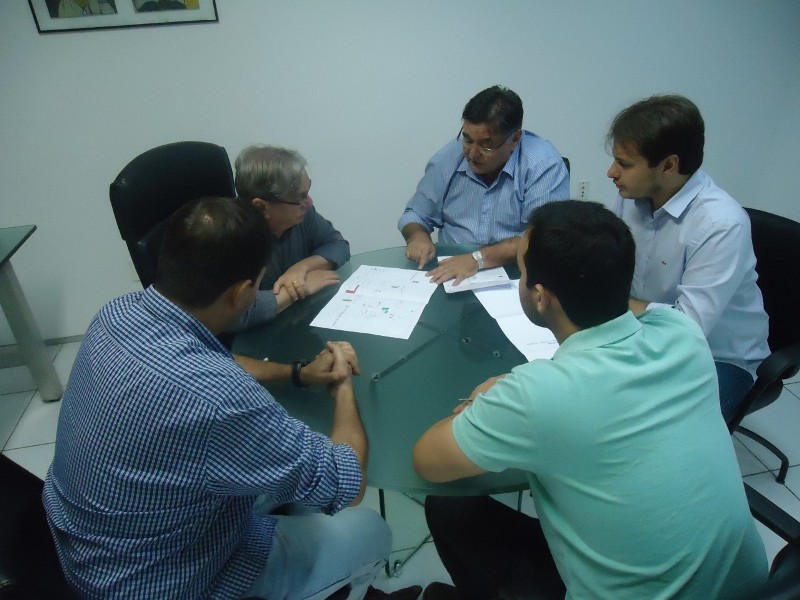 Prefeitura apresenta mudanças na rotatória da UFPI para reitor