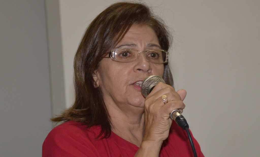 Suplente Creusa Nunes (PMDB) permanece no mandato