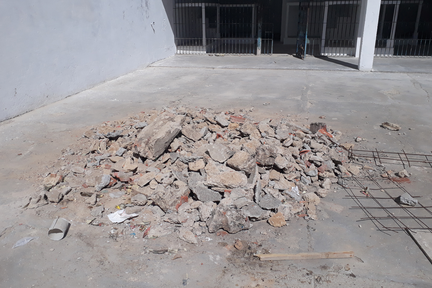 Restos de materias utilizados na reforma