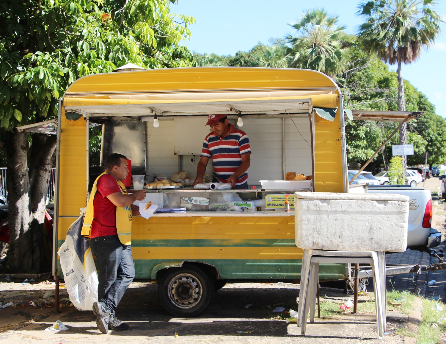 thriller localizado em frente a UESPI 