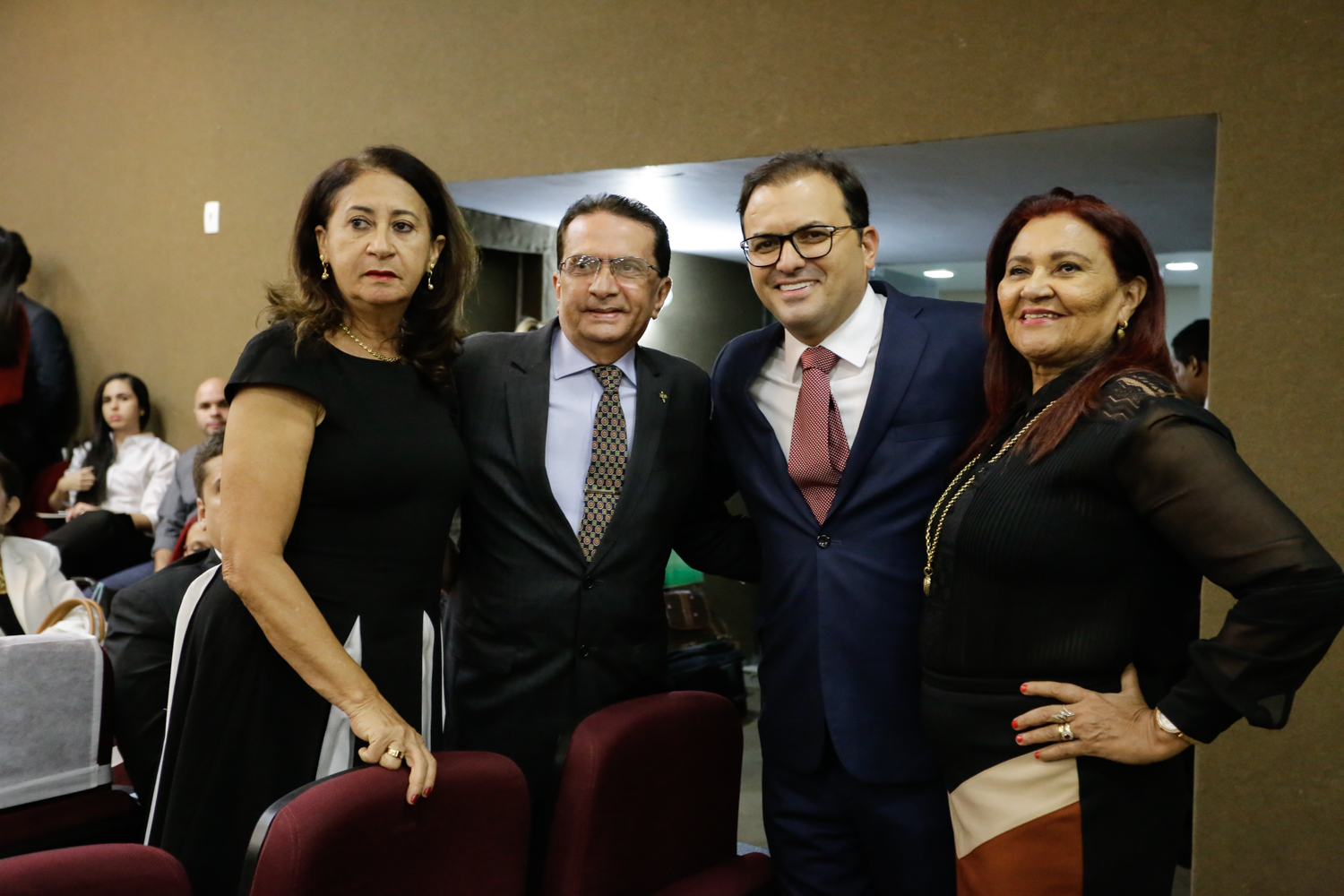 Marcus Vinicius e Advogados 