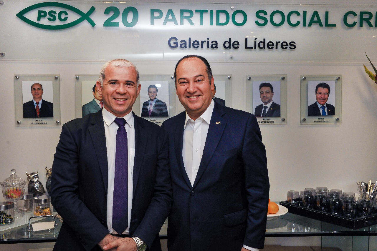 Tiago Vasconcelos e pastor Everaldo