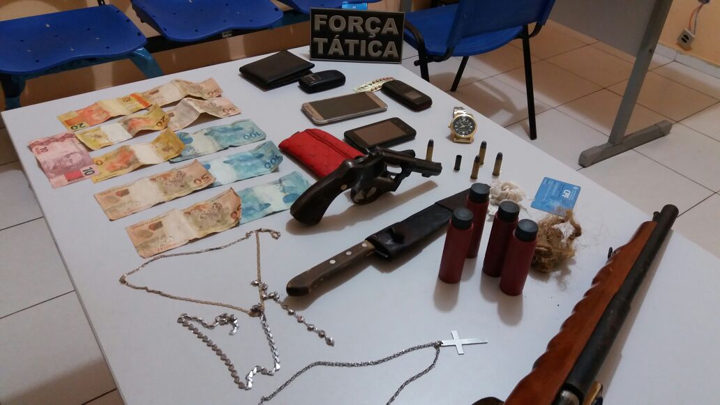 Material apreendido pela polícia