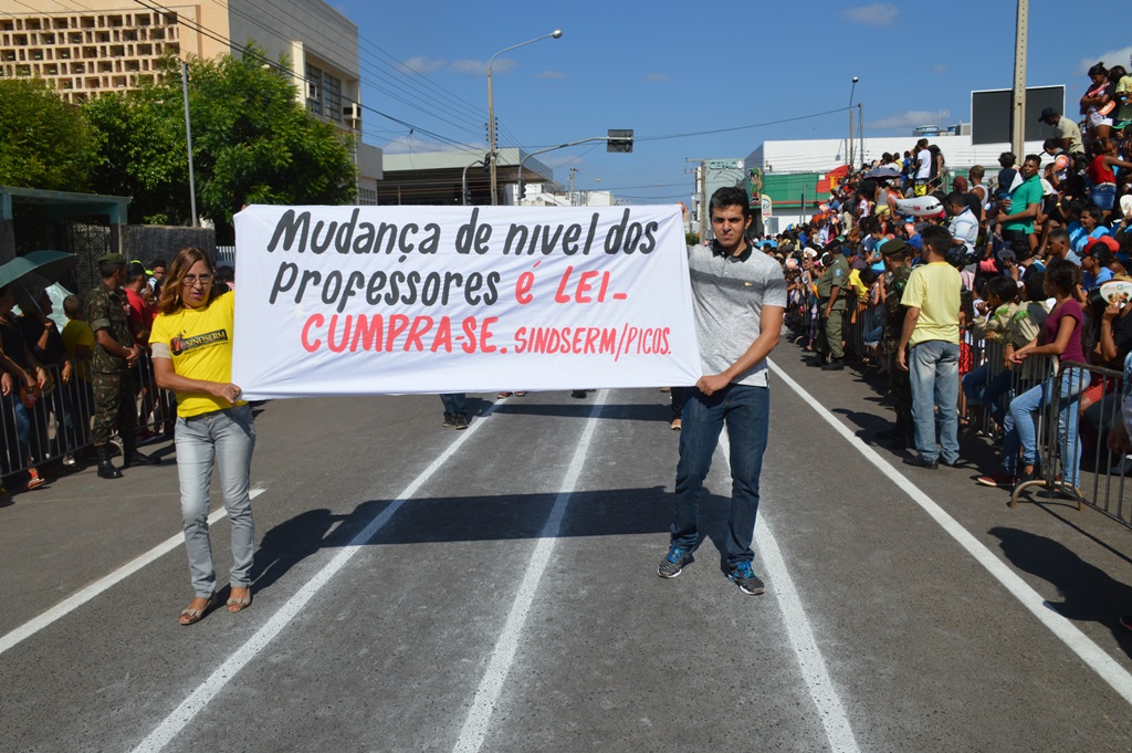 Filiados denunciam descumprimento de lei