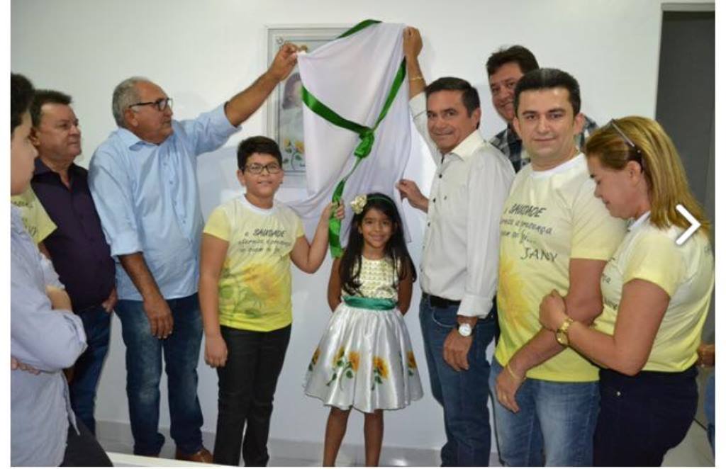 Nerinho participa de inauguração de UBS em Geminiano